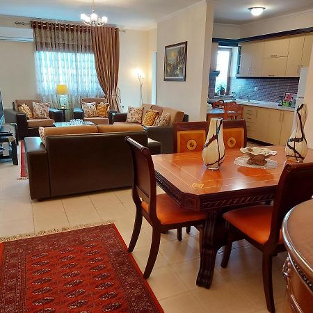 Geni Apartment Корча Екстер'єр фото