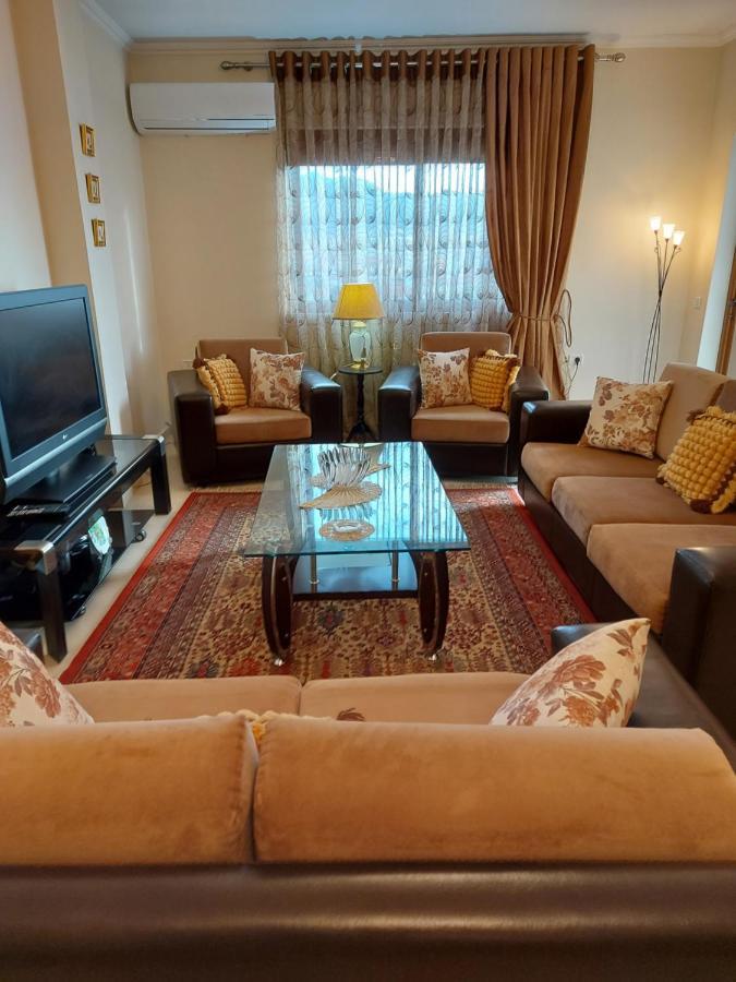 Geni Apartment Корча Екстер'єр фото